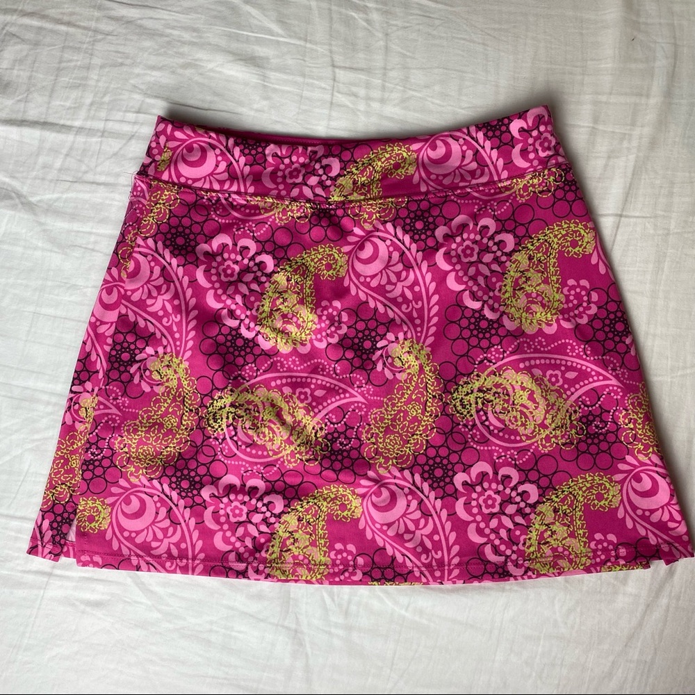 Lola Pink Paisley Skirt with shorts. Size Small